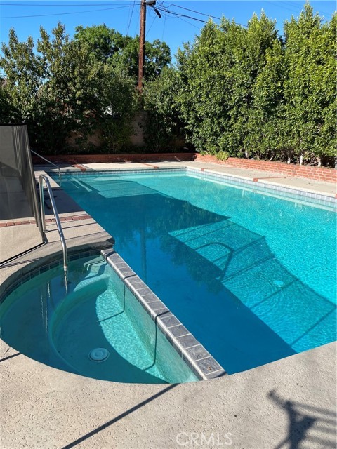 10016 Sophia Avenue, North Hills CA: https://media.crmls.org/medias/fdbfb1d6-3f19-40ee-aa35-94481d408638.jpg