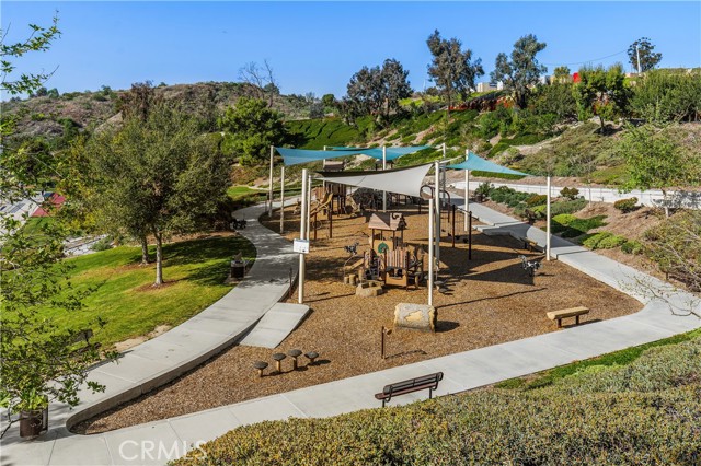 20981 Oakville, Lake Forest CA: https://media.crmls.org/medias/fdc07934-5680-40e1-a073-209b8b11b963.jpg
