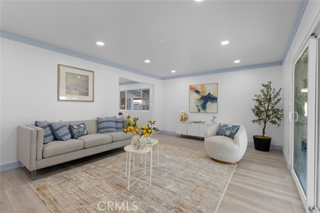 3622 W Kent Avenue, Santa Ana CA: https://media.crmls.org/medias/fdc0e2e8-bec4-4ffc-899b-ed374476df91.jpg