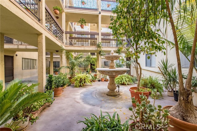 Detail Gallery Image 26 of 29 For 1236 N Columbus Ave #12,  Glendale,  CA 91202 - 2 Beds | 2 Baths