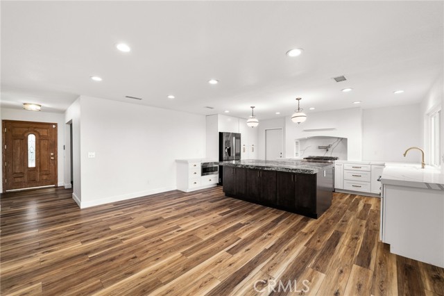 Detail Gallery Image 4 of 65 For 8851 Beechwood Dr, Rancho Cucamonga,  CA 91701 - 4 Beds | 2 Baths