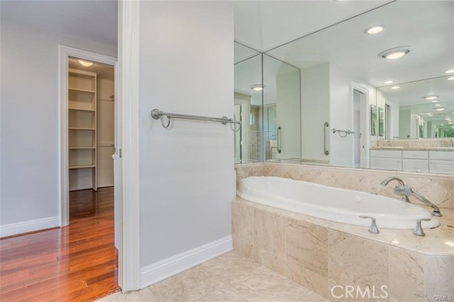 Detail Gallery Image 28 of 38 For 3811 Topside Ln, Corona Del Mar,  CA 92625 - 4 Beds | 3/1 Baths