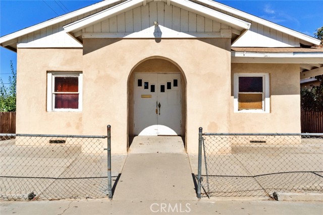 900 Sonora Street, Madera CA: https://media.crmls.org/medias/fdc44d99-3af9-42d5-afa4-ec12fe38ba85.jpg