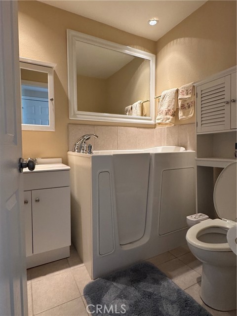 6519 E Paseo Diego, Anaheim Hills CA: https://media.crmls.org/medias/fdc47ca0-c3f6-44a7-8369-ac523ae71015.jpg