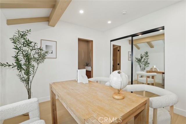 Detail Gallery Image 19 of 47 For 23856 Aetna, Woodland Hills,  CA 91367 - 4 Beds | 3 Baths