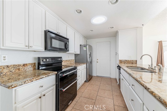 Detail Gallery Image 8 of 33 For 28373 Sun City Bld, Menifee,  CA 92586 - 2 Beds | 2 Baths