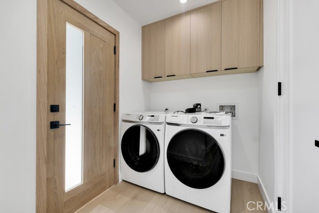 17072 Oak View Drive, Encino CA: https://media.crmls.org/medias/fdc55204-d6da-4ca9-b72a-e273dc799751.jpg