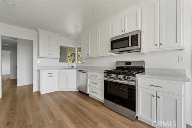 Detail Gallery Image 5 of 14 For 833 N 16th, Montebello,  CA 90640 - 3 Beds | 2/1 Baths