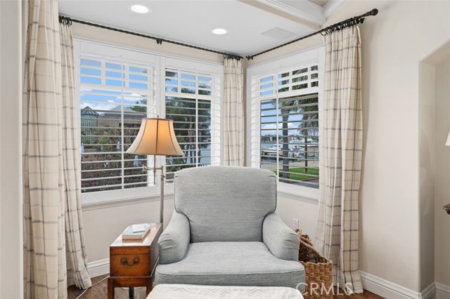 Detail Gallery Image 22 of 43 For 2431 Bayshore Drive, Newport Beach,  CA 92663 - 4 Beds | 3/1 Baths