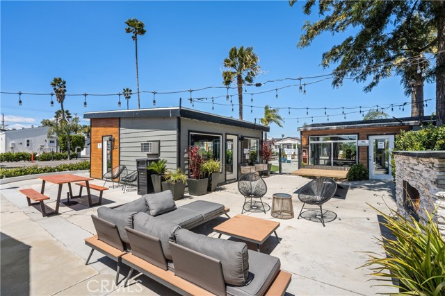 Detail Gallery Image 22 of 28 For 8250 Lankershim Blvd #15,  North Hollywood,  CA 91605 - 2 Beds | 1 Baths