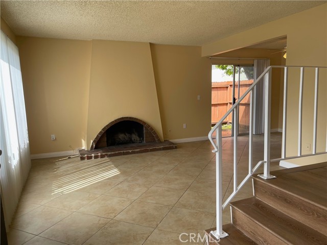 1727 E Natalie Avenue, West Covina CA: https://media.crmls.org/medias/fdc71ac0-2904-48c0-8865-0542a44935b6.jpg