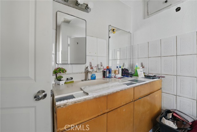 Detail Gallery Image 23 of 50 For 14276 Aztec St, Sylmar,  CA 91342 - 5 Beds | 4 Baths