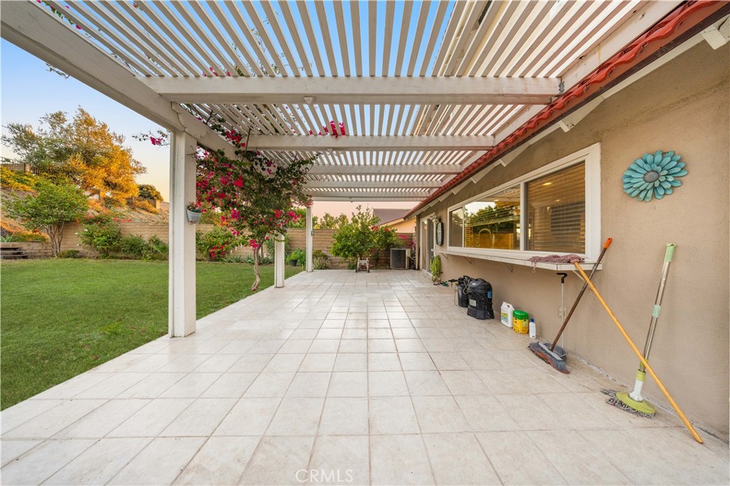 MLS #WS25267882 image #32