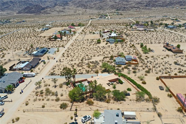 Detail Gallery Image 6 of 71 For 6144 Carodean, Twentynine Palms,  CA 92277 - 3 Beds | 2 Baths