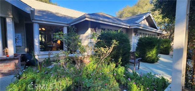 Detail Gallery Image 2 of 29 For 1961 Vineyard View, San Luis Obispo,  CA 93401 - 3 Beds | 3 Baths