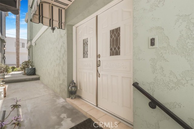 1133 7th Place, Hermosa Beach CA: https://media.crmls.org/medias/fdc8c42a-eda0-4ff8-96ad-988d762c0b2e.jpg