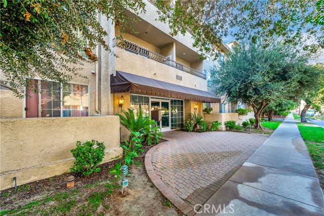 Detail Gallery Image 7 of 65 For 4647 Willis Ave #312,  Sherman Oaks,  CA 91403 - 2 Beds | 2 Baths