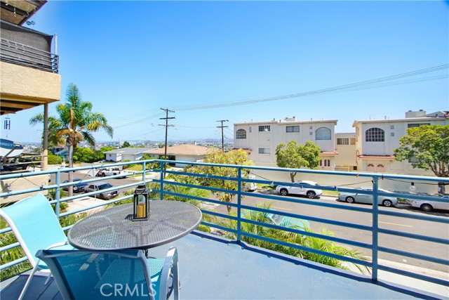 Detail Gallery Image 27 of 40 For 2331 S Cabrillo Ave #1,  San Pedro,  CA 90731 - 3 Beds | 3 Baths