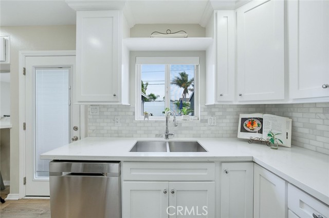 Image 11 of 46 For 2236 Albury Avenue