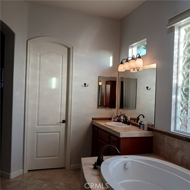 Detail Gallery Image 18 of 20 For 23881 Fawnskin Dr, Corona,  CA 92883 - 3 Beds | 3/1 Baths