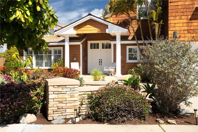 1706 Port Margate Place, Newport Beach CA: https://media.crmls.org/medias/fdcb5e8b-7caa-4361-9778-a92d605969a5.jpg