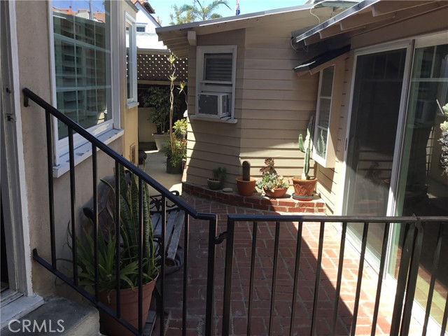 726 Esplanade, Redondo Beach, California 90277, ,Residential Income,Sold,Esplanade,SB21046723