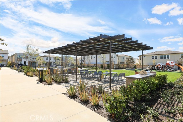 230 Holliston, Lake Forest CA: https://media.crmls.org/medias/fdcb91f7-fa87-4433-b426-a28e4bf5bb76.jpg