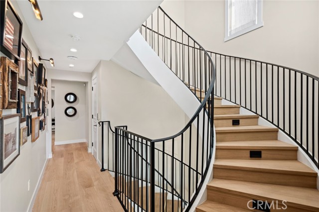 318 Coronado Street, Newport Beach CA: https://media.crmls.org/medias/fdcba219-4223-44ad-a8fa-611633c4b6e3.jpg