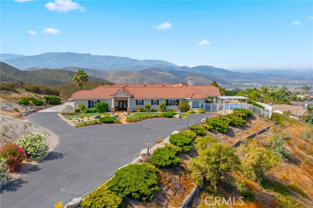 Detail Gallery Image 6 of 66 For 41538 Avenida Ortega, Temecula,  CA 92592 - 4 Beds | 2/1 Baths