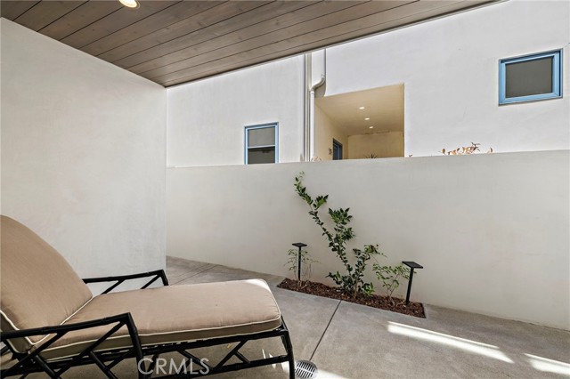 Detail Gallery Image 30 of 49 For 509 Carnation, Corona Del Mar,  CA 92625 - 3 Beds | 3/1 Baths