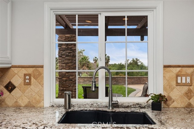 4 Chisholm Trail, Trabuco Canyon CA: https://media.crmls.org/medias/fdcc74cb-bab5-40a5-a25e-a76af6d08e0f.jpg