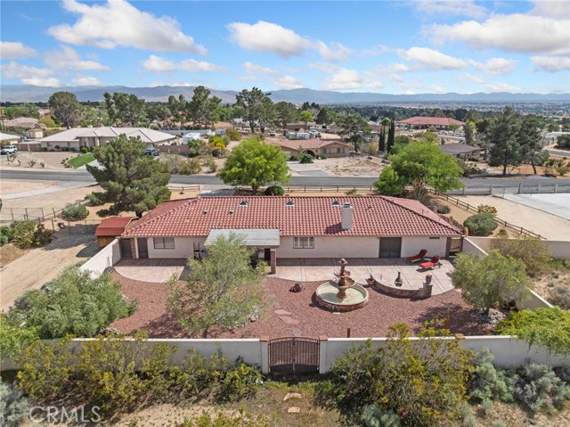 Detail Gallery Image 6 of 43 For 19240 Tonkawan, Apple Valley,  CA 92307 - 3 Beds | 2 Baths