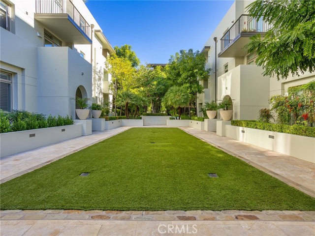 Detail Gallery Image 44 of 55 For 920 Granite Dr #213,  Pasadena,  CA 91101 - 2 Beds | 2/1 Baths