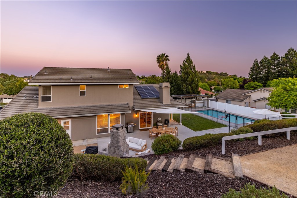 1307 Crown Way