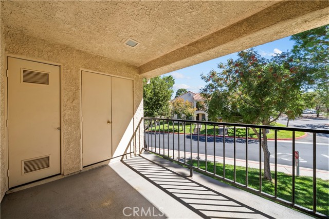 Detail Gallery Image 12 of 26 For 2554 Olive Dr #116,  Palmdale,  CA 93550 - 2 Beds | 2 Baths