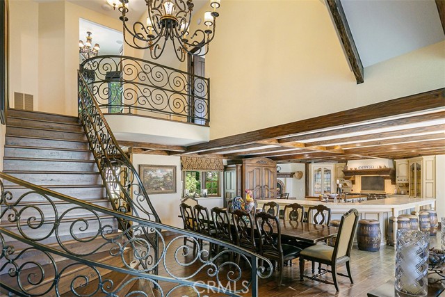 28087 North Shore Road, Lake Arrowhead CA: https://media.crmls.org/medias/fdcdd708-4d6f-4921-a917-f4ffaca979a4.jpg