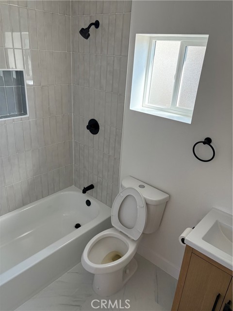 Front Image Thumbnail for CRTR25232229