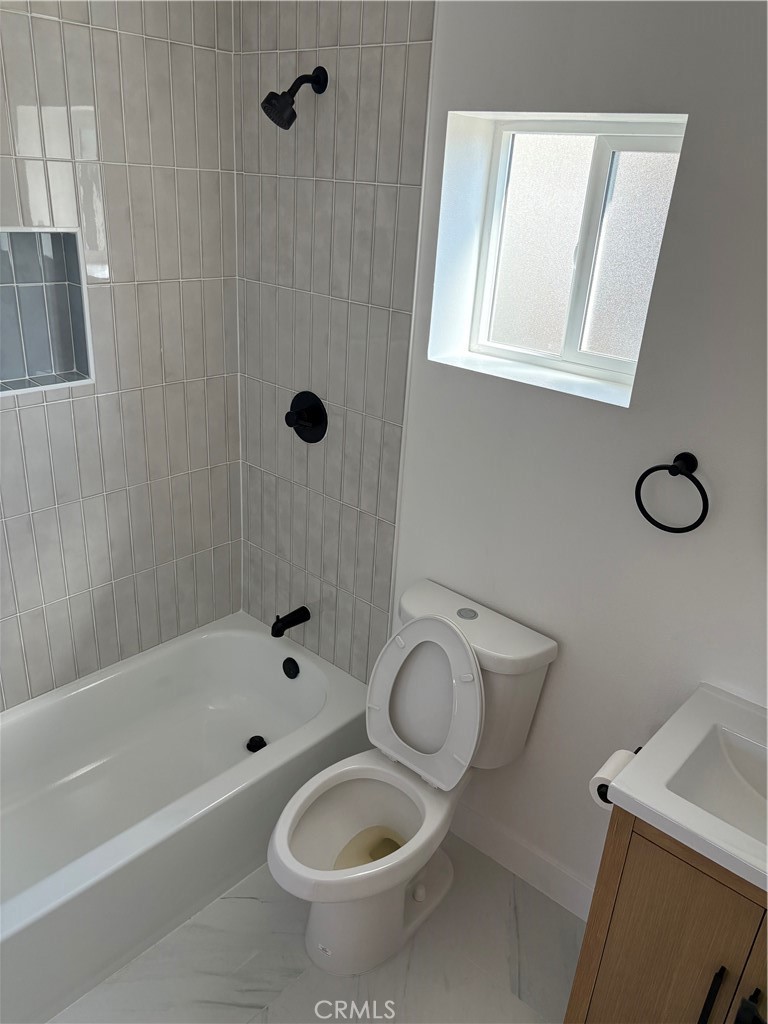 1003-2 E Colton