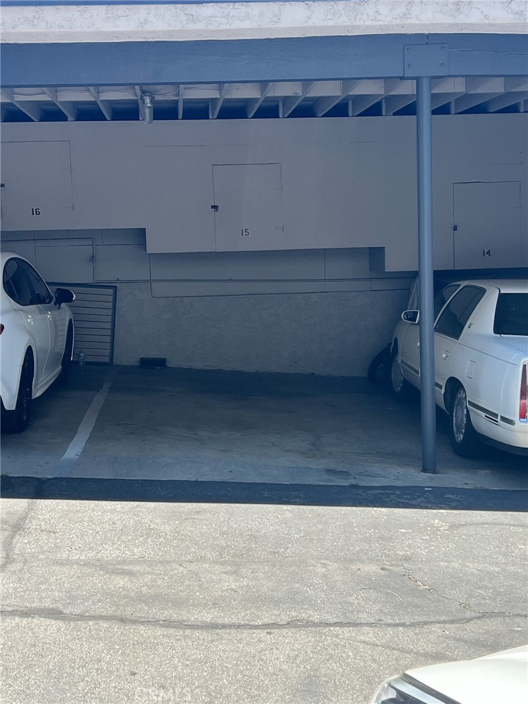 https://media.crmls.org/medias/fdcf6bd5-76f5-4774-92ac-4b0719517a62.jpg?preset=X-Large