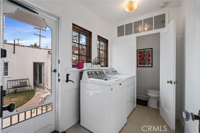 Detail Gallery Image 15 of 38 For 5022 E Broadway, Long Beach,  CA 90803 - 2 Beds | 2 Baths