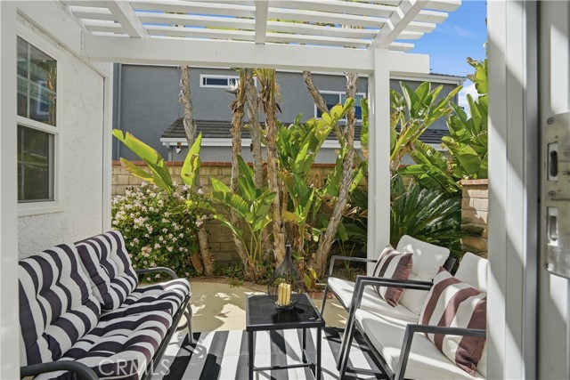 Detail Gallery Image 8 of 56 For 7600 Southby, West Hills,  CA 91304 - 5 Beds | 5 Baths