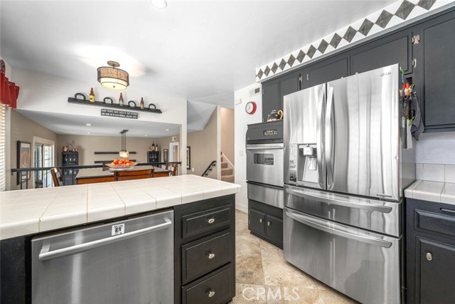 6786 Molokai Drive, Cypress CA: https://media.crmls.org/medias/fdd03cee-4551-4763-9c1d-c5b520bd1e87.jpg