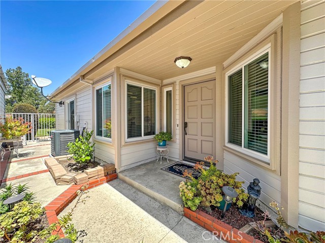 Detail Gallery Image 2 of 44 For 23311 El Greco, Mission Viejo,  CA 92692 - 2 Beds | 2 Baths
