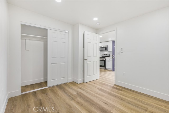 Detail Gallery Image 4 of 9 For 1827 S White, Pomona,  CA 91766 - 1 Beds | 1 Baths