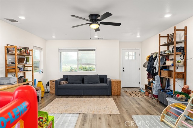 Detail Gallery Image 3 of 54 For 6033 Pentz Rd, Paradise,  CA 95969 - 3 Beds | 2/1 Baths