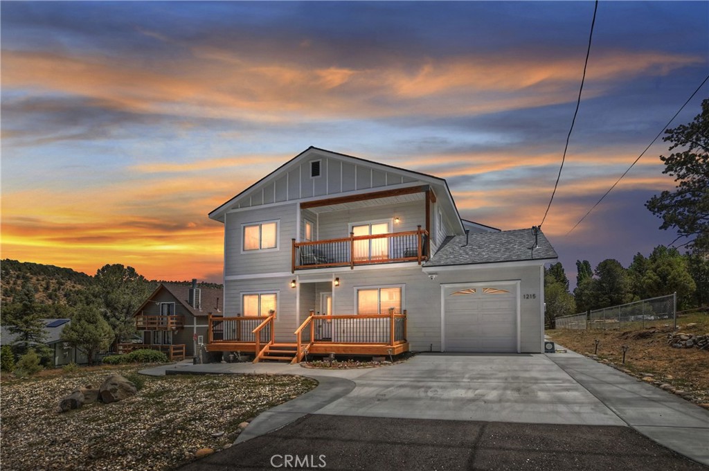 1215 Valley View Drive