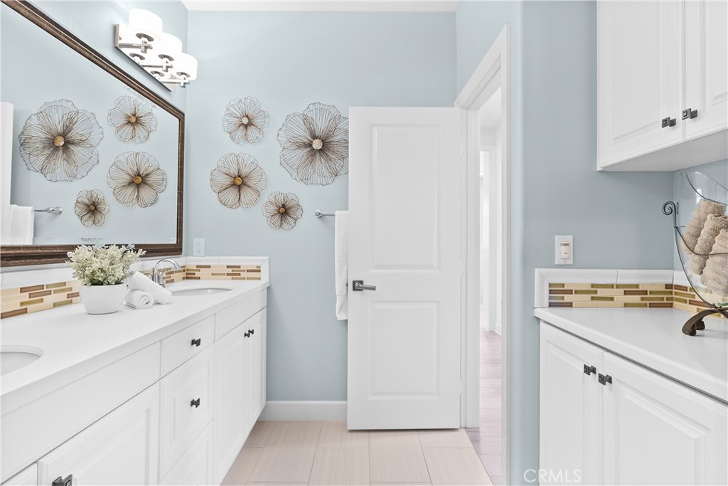 MLS #OC25195995 image #48