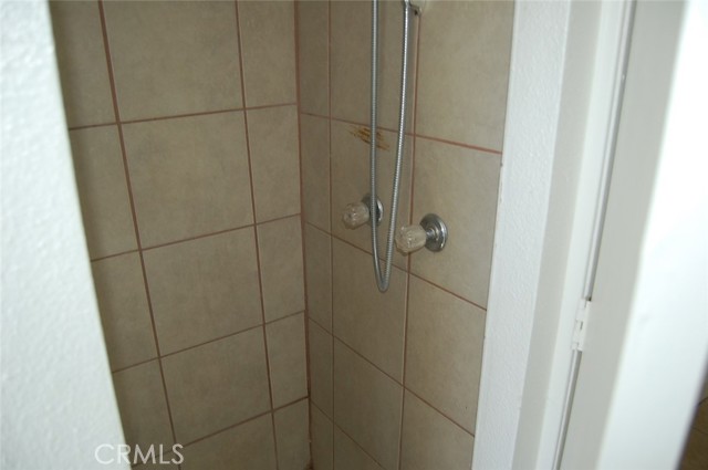 16171 Foothill Boulevard, Fontana CA: https://media.crmls.org/medias/fdd3f2c3-c845-49dc-9814-8069b9781cc3.jpg