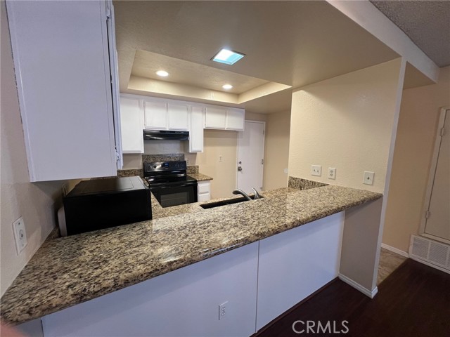 Detail Gallery Image 13 of 21 For 1031 S Palmetto Ave #D2,  Ontario,  CA 91762 - 2 Beds | 2/1 Baths
