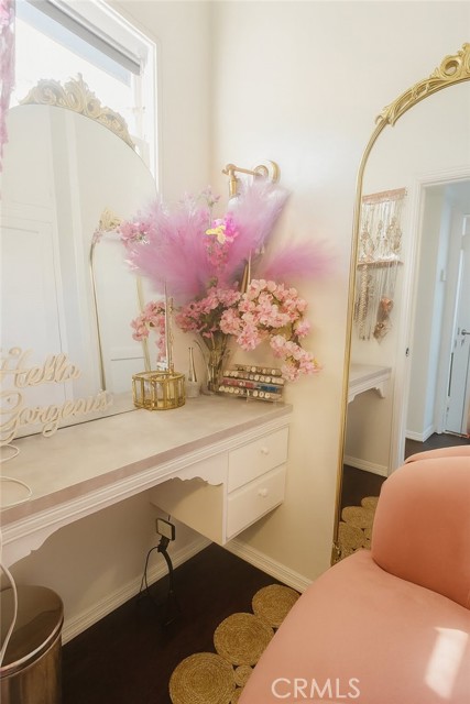 4522 Saint Elmo Drive, Los Angeles CA: https://media.crmls.org/medias/fdd4cfd8-fb32-42fb-ade8-ea8004798428.jpg